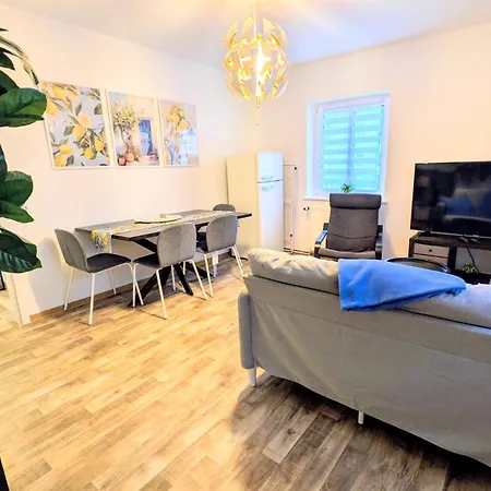Modernes Mit 3 Schlafraeumen Nahe Leipzig Apartman
