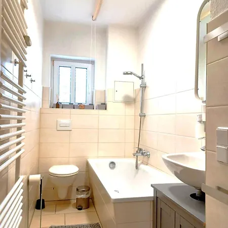 Apartman Modernes Mit 3 Schlafraeumen Nahe Leipzig *